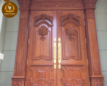 Thu mua cửa gỗ cũ Củ Chi chuyên nghiệp, tận nơi